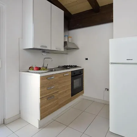 Locazione Turistica Rosburgo-9 Apartment Roseto Degli Abruzzi