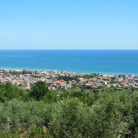 Lägenhet Locazione Turistica Rosburgo-9